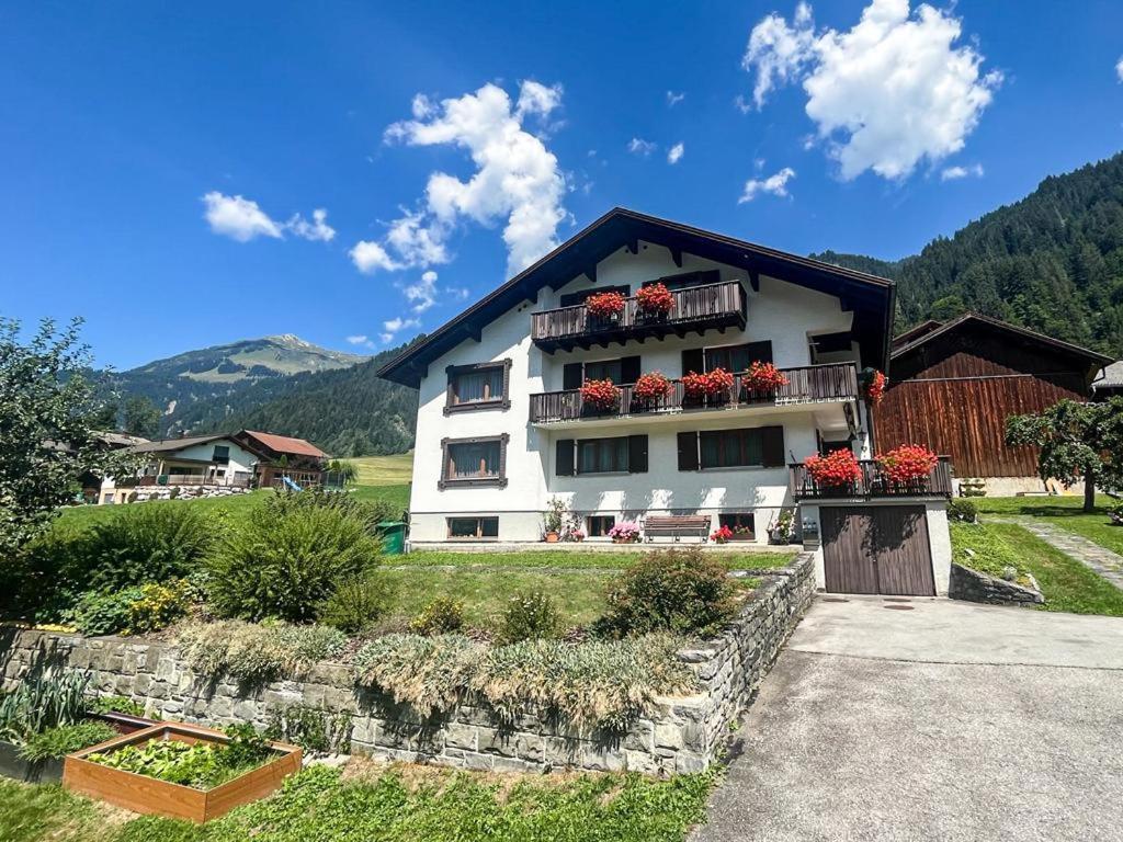 Haus Netzer Elisabeth Appartement Sankt Gallenkirch Buitenkant foto